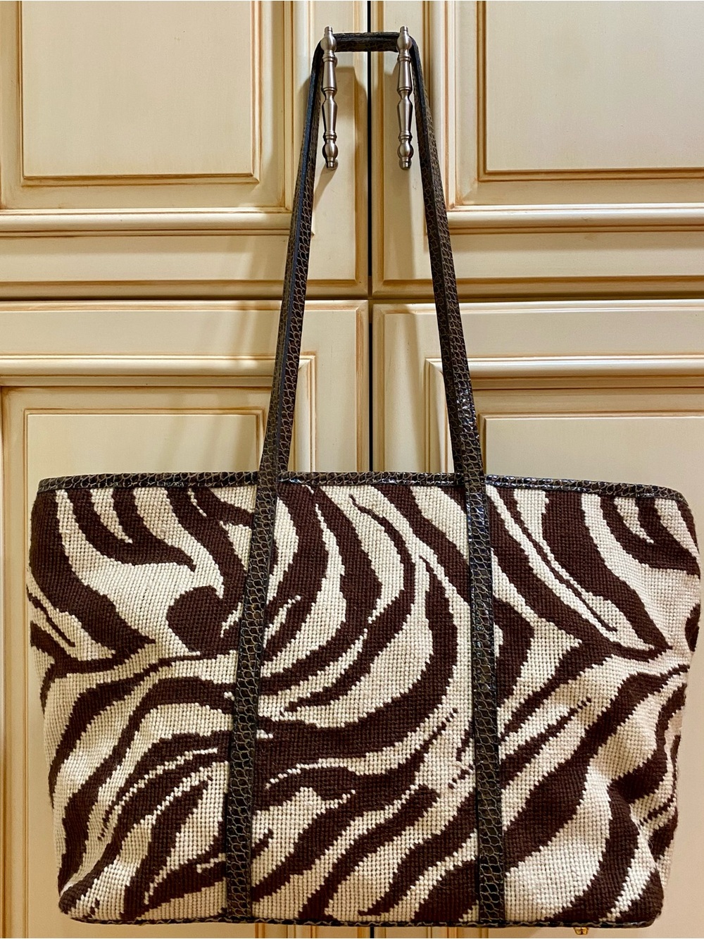 Cleve Carriage Brown and White Zebra Print Needlepoint Satchel, Rare Find! - Picture 2 of 10